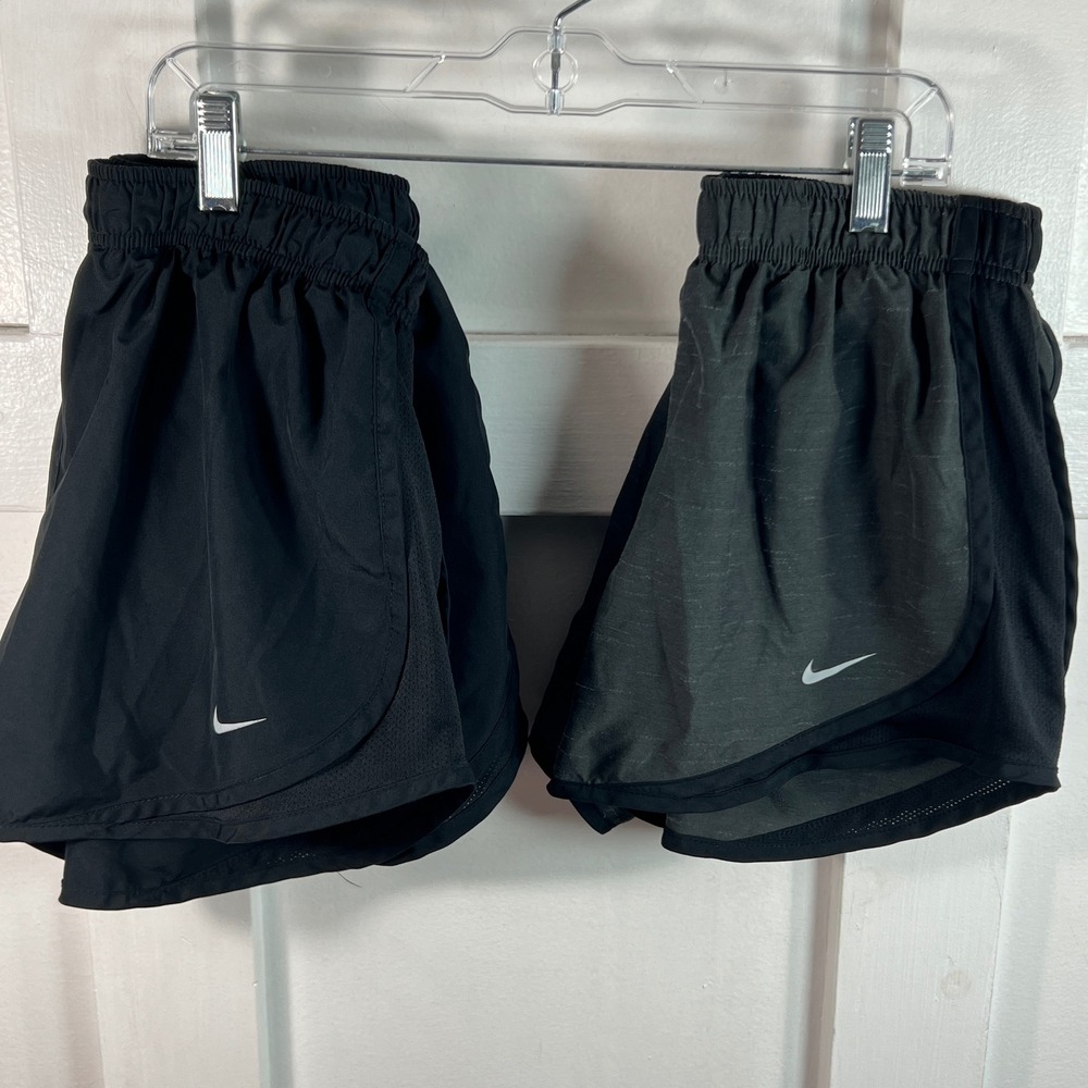 Nike Dri-FIT Tempo Running Shorts Bundle 
2 Pack Black Gray Womens Medium M